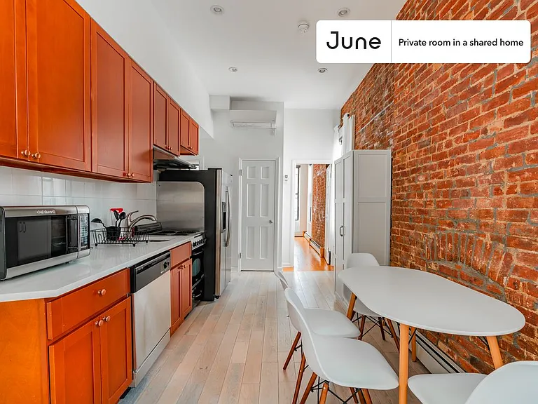 401 E 57th St #D — Photo 5