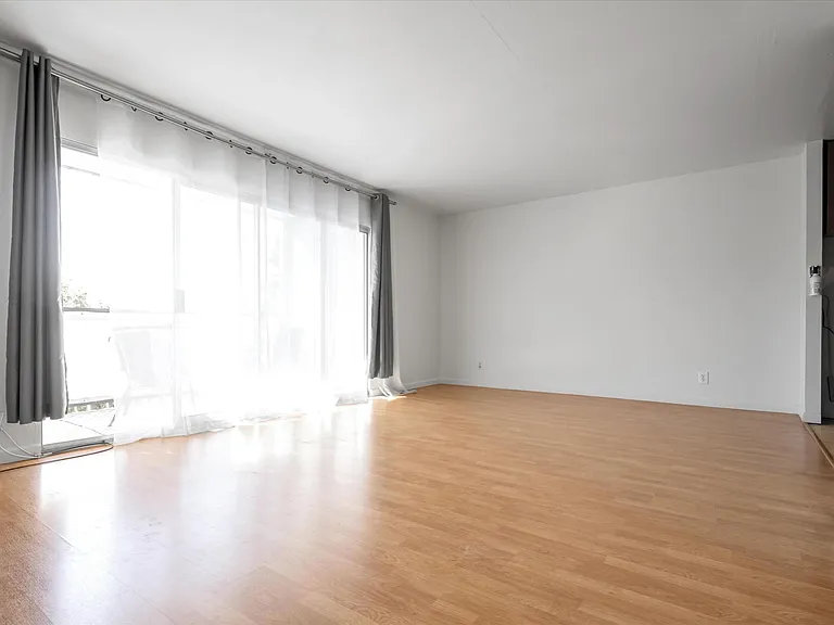 45 Galilee Ln #4 — Photo 4