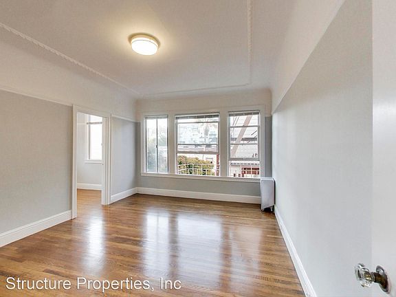 2nd image of 2485 Chestnut St #307
