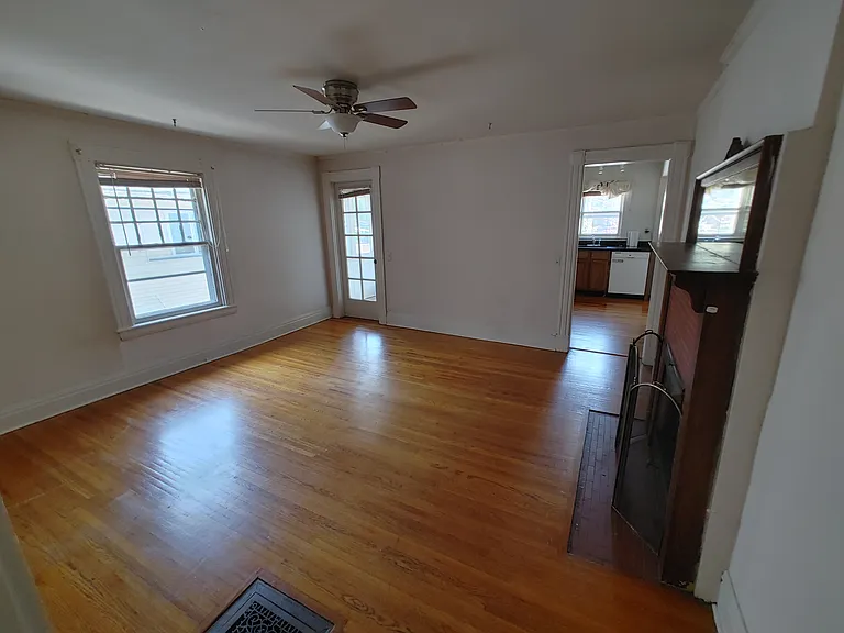 39 Rutgers St #3 — Photo 10