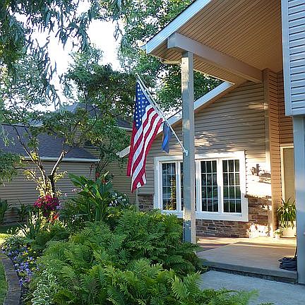 4th image of 20775 Parkwood Ln