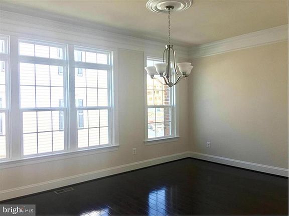 5th image of 7088 Darbey Knoll Dr