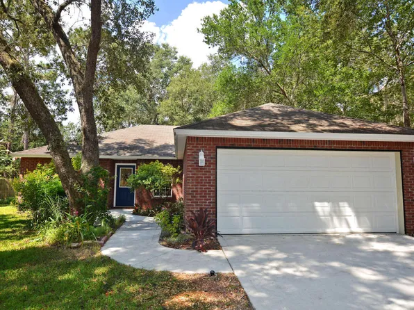 932 Grape Ln, Saint Johns, FL 32259