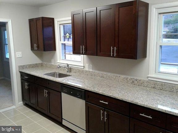 5th image of 3723 Forestdale Ave