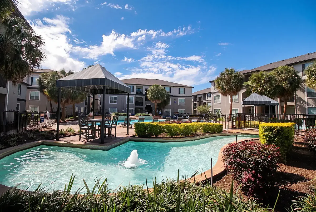 Building Photo - Aura at Westchase