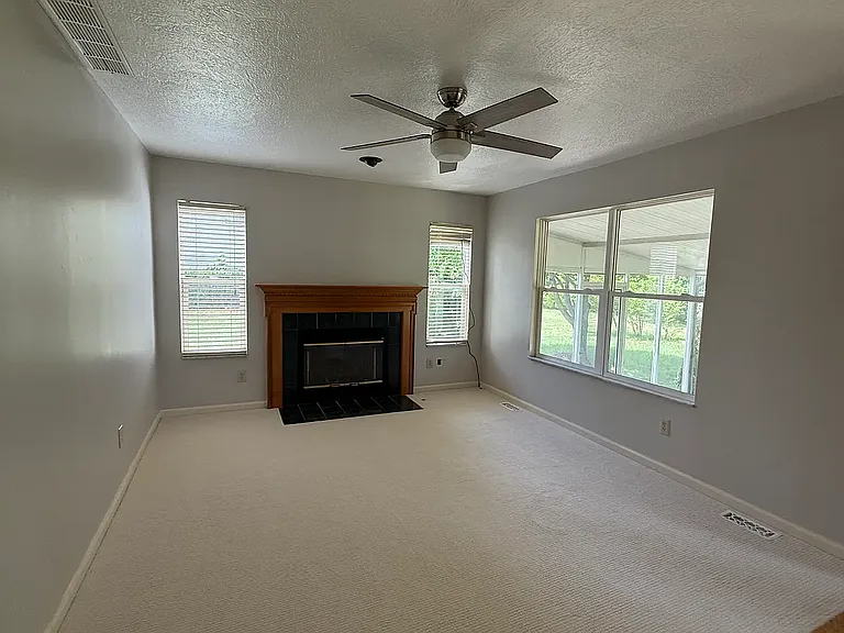 5990 Rings Rd — Photo 19