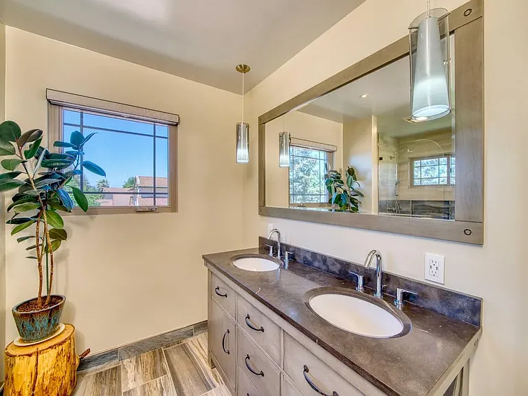 5342 Studebaker Cir — Photo 6