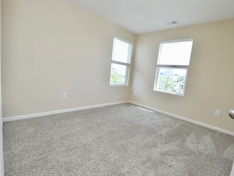 6816 Cobble Springs Ln — Photo 20