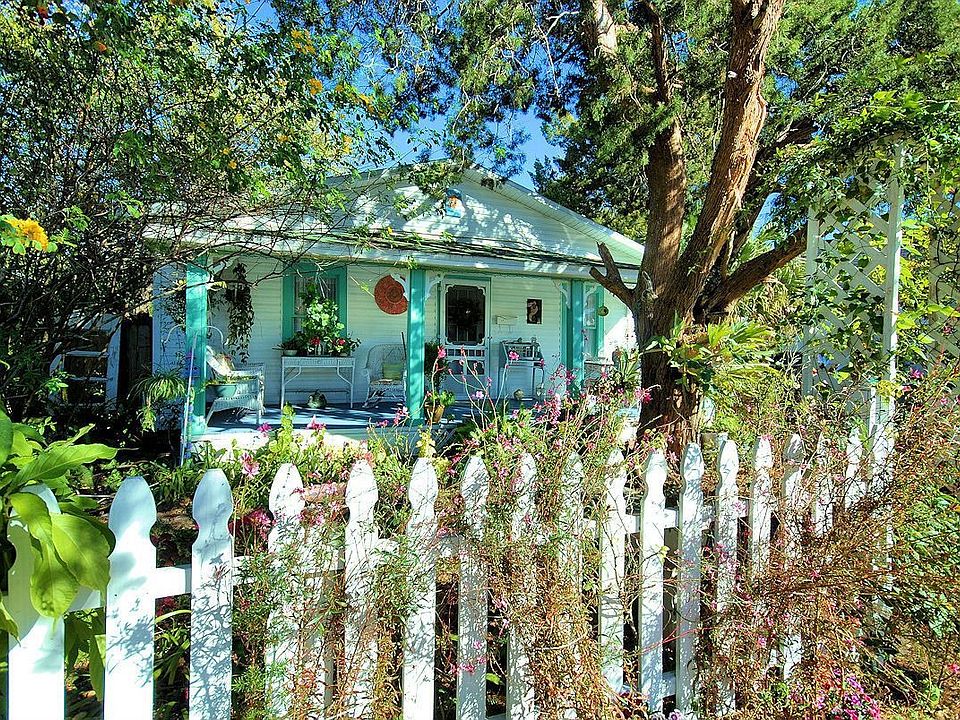 1st image of 165 Twine St