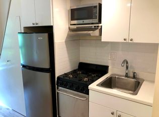 319 W 30th St #2C, New York, NY 10001