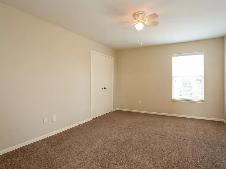2723 Durham Chase Ln — Photo 14