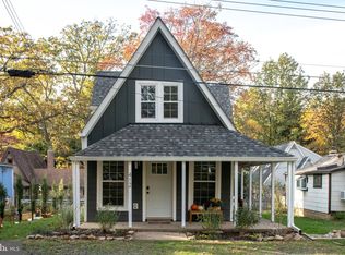 412 4th Ave, Washington Grove, MD 20880