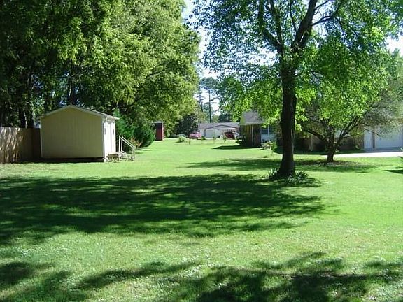 5th image of 107 S Linda Dr