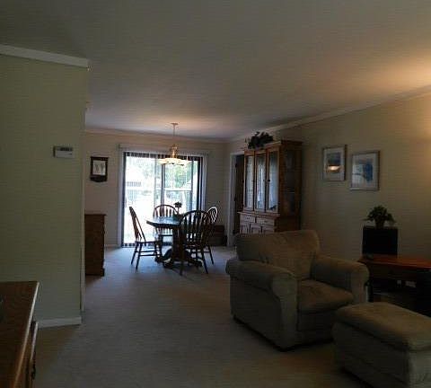 4th image of 2406 N Circle Dr