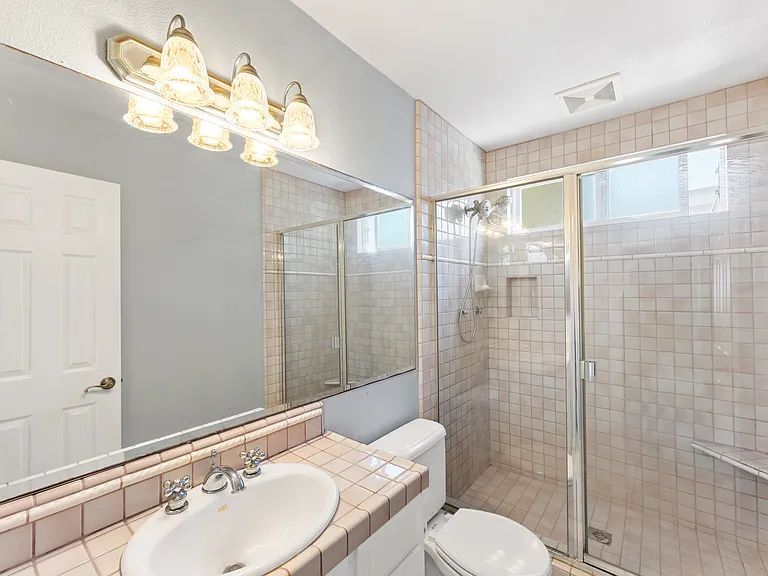 2292 Buffalo Ave — Photo 21