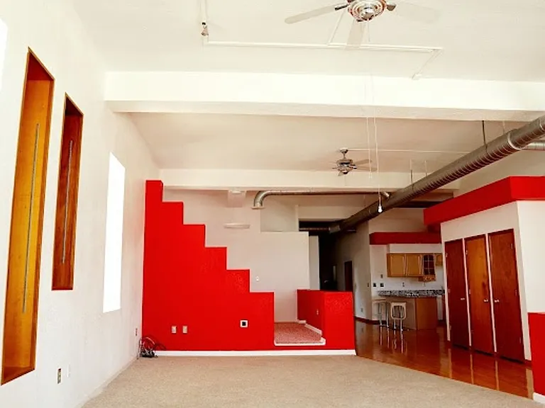 335 N Superior St #5 — Photo 6