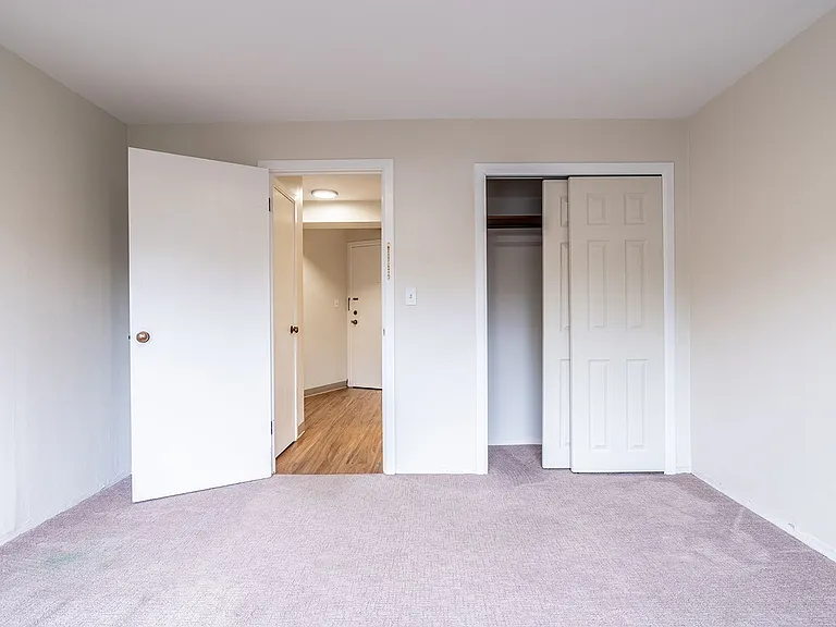 The Queensborough Apartments — Photo 50