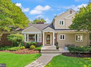 4614 Roxbury Dr, Bethesda, MD 20814