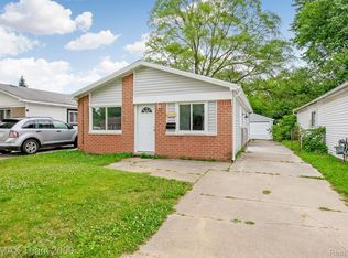 6035 Sylvia St, Taylor, MI 48180