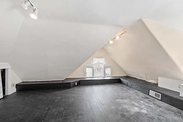 3315 Morrison Ave — Photo 27