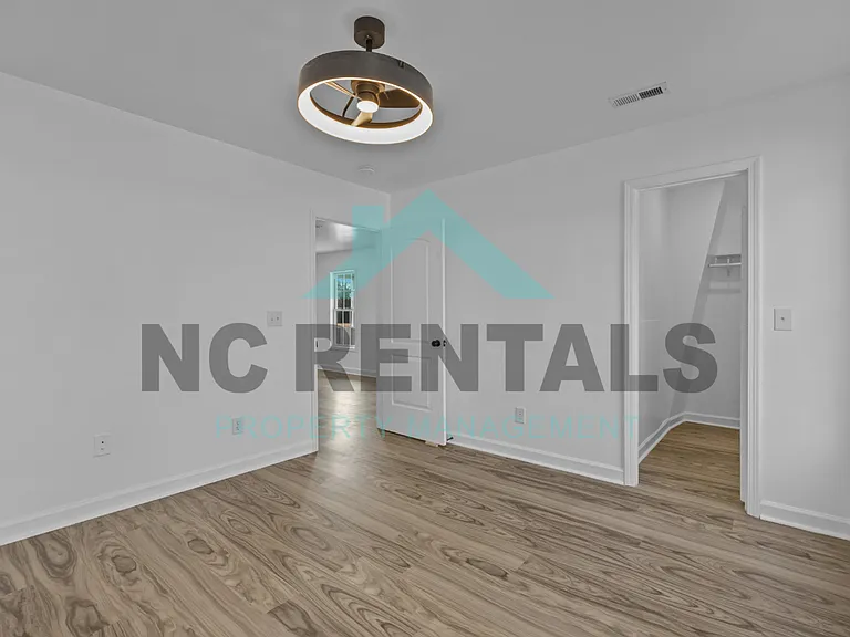 607 Roosevelt Ave — Photo 12