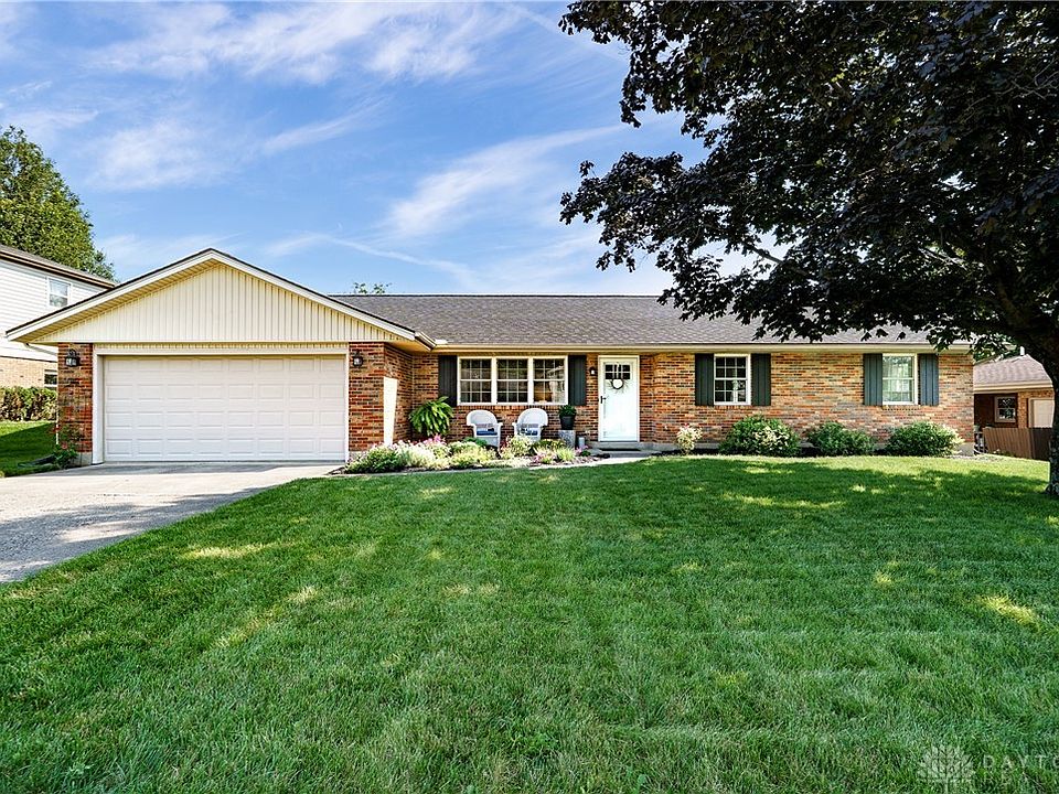 1st image of 684 Preston Dr