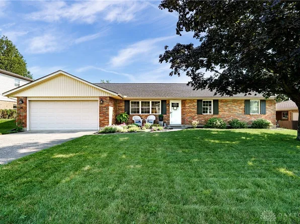 684 Preston Dr, Waynesville, OH 45068