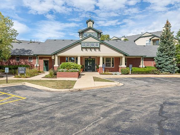 3rd image of 347B Whitewater Dr APT 205