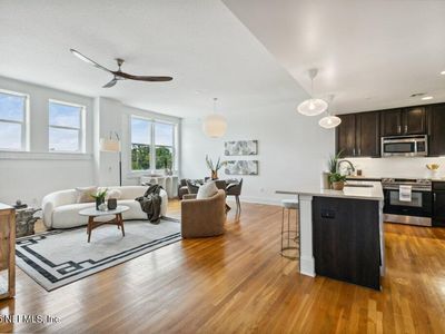 2525 COLLEGE Street #2305, Jacksonville, FL, 32204