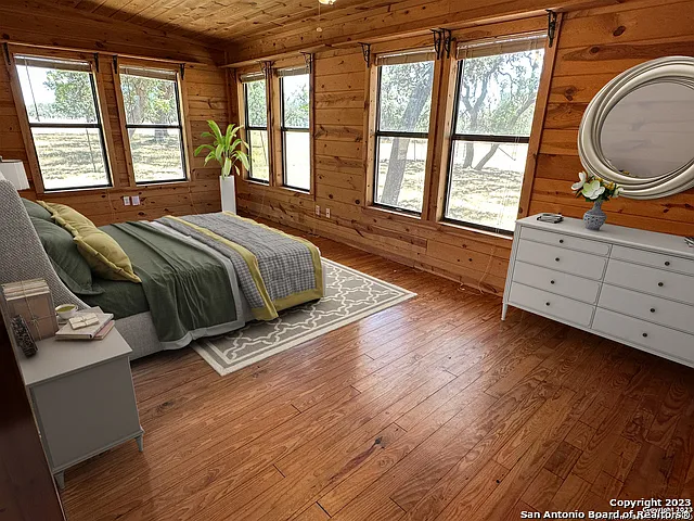 373 Pine Tree Rd — Photo 13