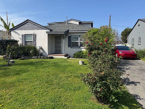3rd image of 831 N Mariposa St