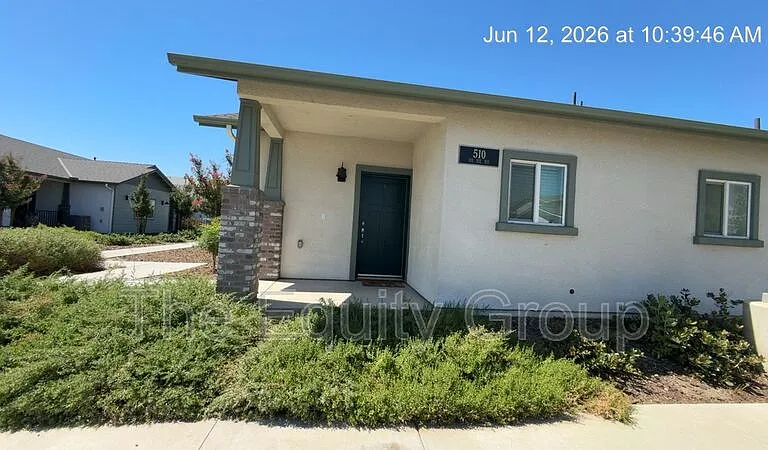 510 S Summit St #101 — Photo 2