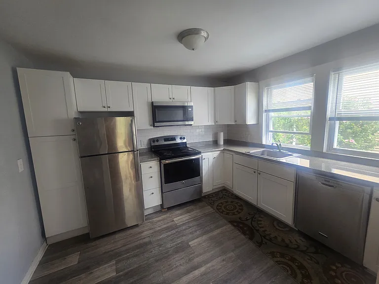 87 Lincoln St #2 — Photo 7