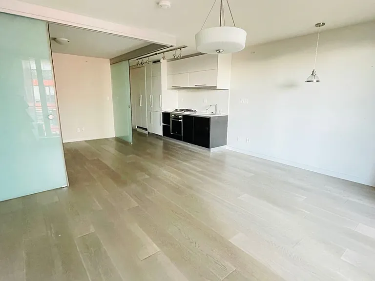 189 Keefer St #502 — Photo 1