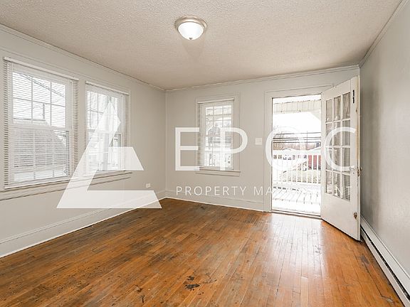3rd image of 1007 S Main St Unit 11