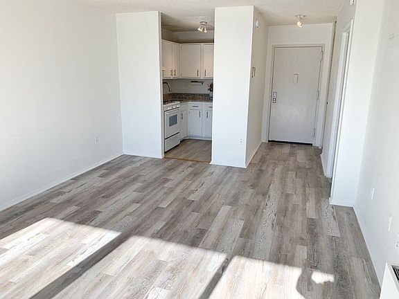 2nd image of 1225 Martha Custis Dr APT 506
