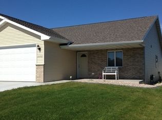 2352 Jacobsen Rd, Neenah, WI 54956