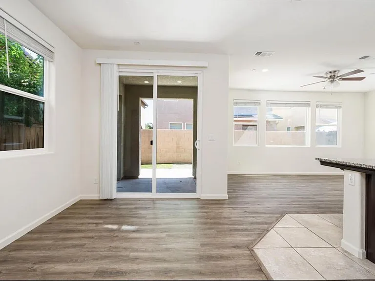 6135 E Bishop Ln — Photo 7