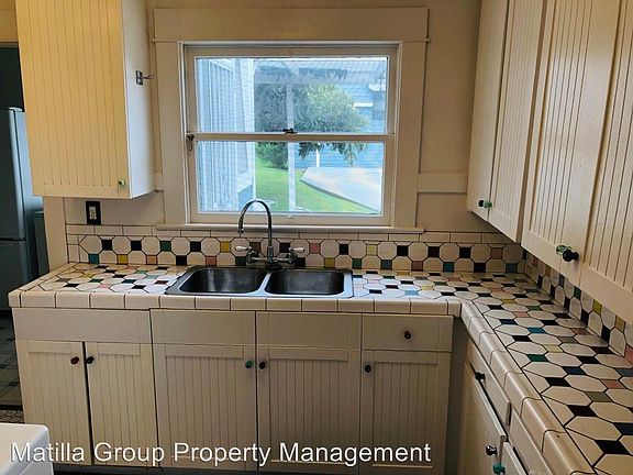 4th image of 4448 Berryman Ave