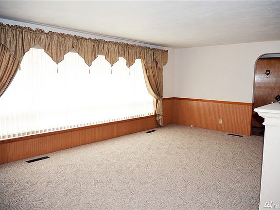3rd image of 1124 Woodland Ave