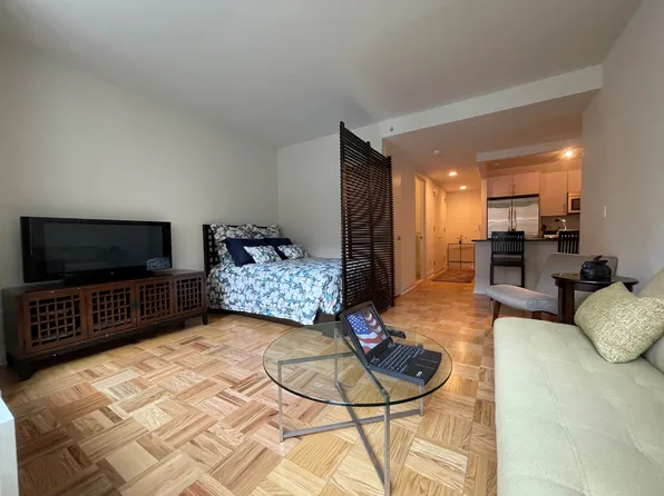 1510 Lexington Avenue 3U image 1 of 19