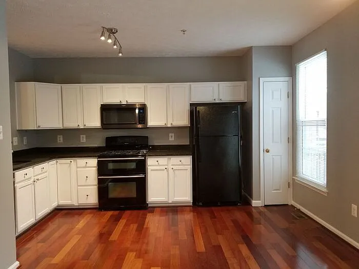 99 Snow Pine Ct — Photo 12