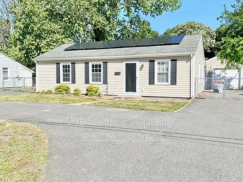109 Peachtree Ln Photo 1