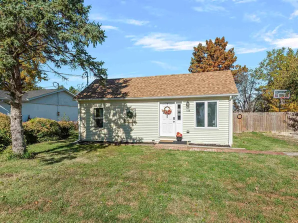 525 E Mill St, Rochester, IL 62563