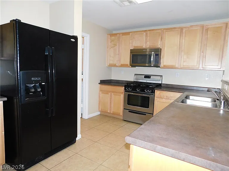 9210 Valley Ranch Ave — Photo 10