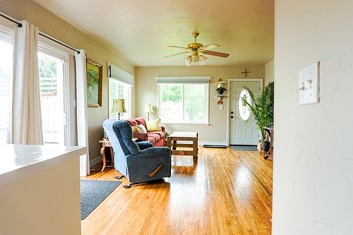 1st image of 211 Harmony Rd