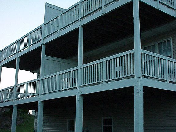 121A Dunes Ct. Back View