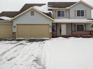 6620 Oak Leaf Ct, Monticello, MN 55362