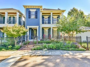 1526 Nicholson St, Houston, TX 77008