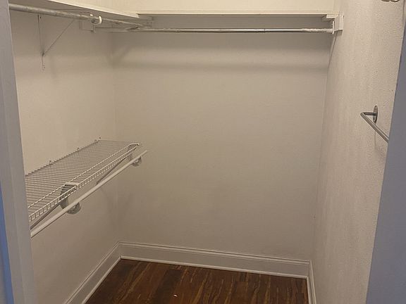 4th image of 6544 Milne Blvd #B